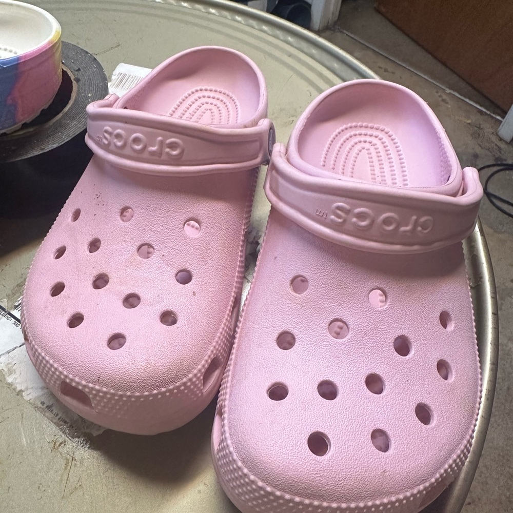 Crocs size 7 women’s